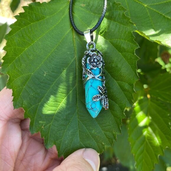 Bohemian Turquoise Necklace engraved floral Pendant Silver Tone, adjustable, - Picture 3 of 8